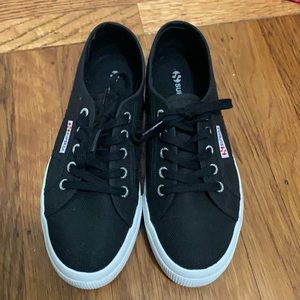 RARELY WORN Black Platform Supergas